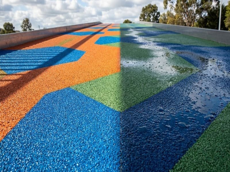 Colorful EPDM flooring for safety zones